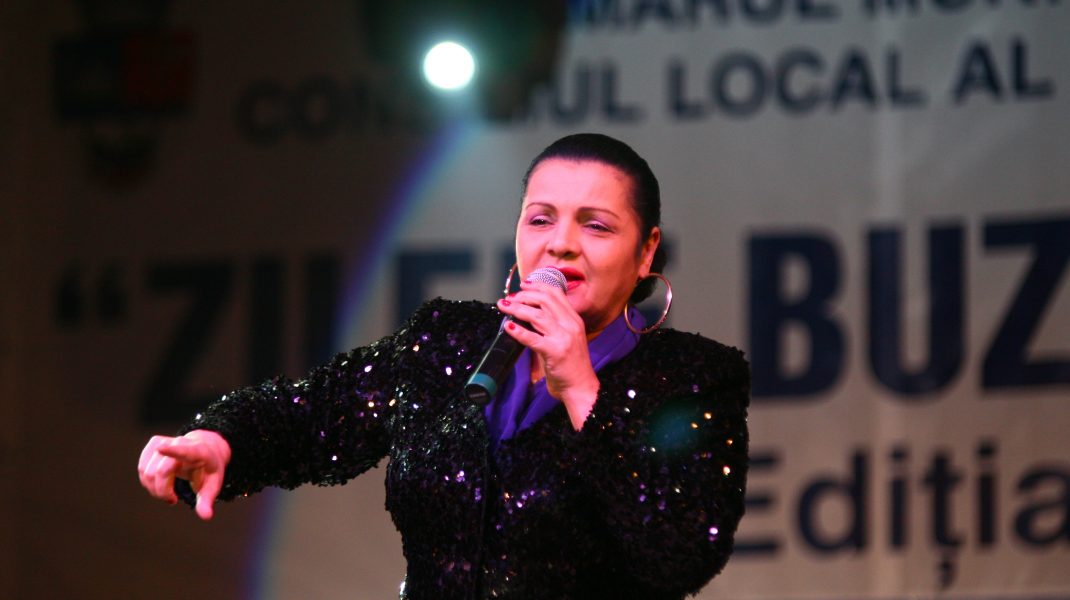 Cornelia Catangă, c&acirc;ntăreața de muzică lăutărească, a murit